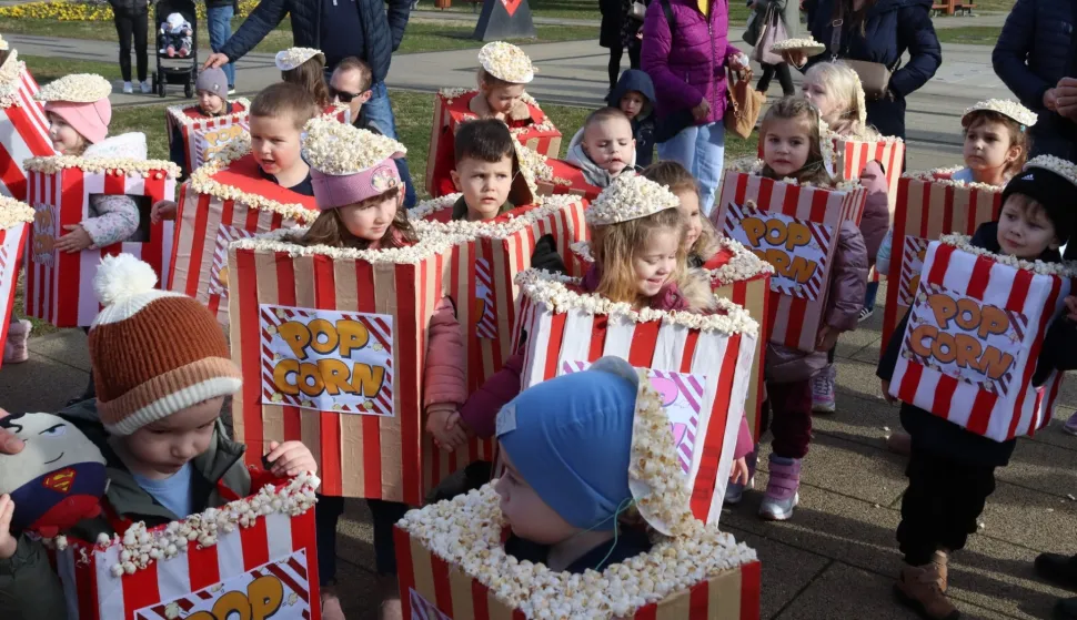 NA&Scaron;ICEVeselo je u subotu bilo na Trgu dr. Franje Tuđmana, gdje se skupilo nekoliko stotina maskirane djece. VELJAČA 2026.