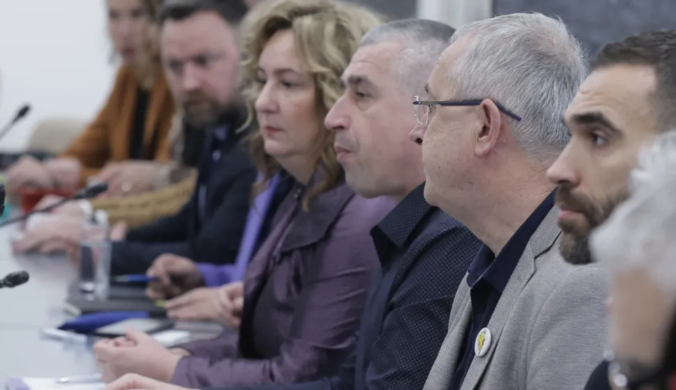 Zagreb.4.2.2025.- 8. sastanak pregovaračkog odbora Vlade i pregovaračkog odbora sindikata javnih službi.Na slici Sanja &Scaron;prem,Željko Stipić i Matija Kroflin.Foto HINA/Tomislav Pavlek/ tp