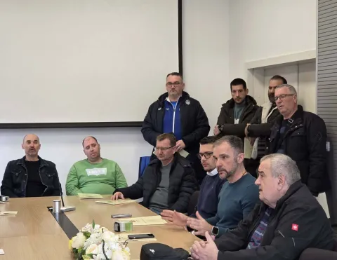 VINKOVCIVukovarsko-srijemska županija nastavlja poticati rada Županijskog saveza &scaron;portova pa su dodijeljeni ugovori za 23 sportska saveza i kluba u ukupnom iznosu od 247.500 euraVELJAČA 2026.