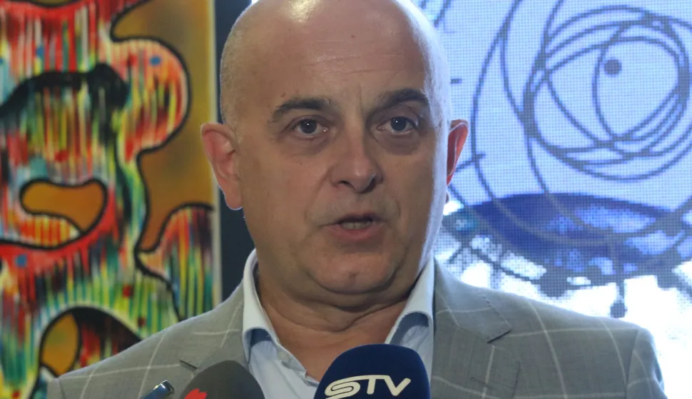 Osijek, 30. 08. 2025, Dvorana Franjo Krežma, Kulturni centar Osijek. Zatvaranje 25. Osječkog ljeta kulture. Carmina Burana, Carl Orff, glazba i Johan Nus, koreografija. Dražen Alerić, v.d. ravnatelj KC Osijek.snimio GOJKO MITIĆ