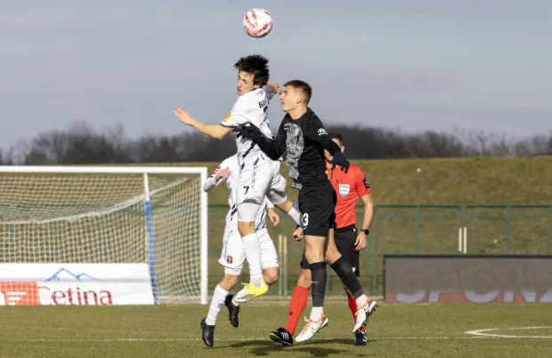 Velika Gorica, 15.2.2026 - Utakmica 22. kola HNL-a Gorica - Vukovar. Na slici Ognjen Bakić i Vito Čaić.Foto Hina/ Dario GRZELJ/ dag