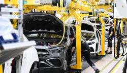 Autoindustrija lani ugasila 50.000 radnih mjesta, otpu&scaron;tanja i u 2026.