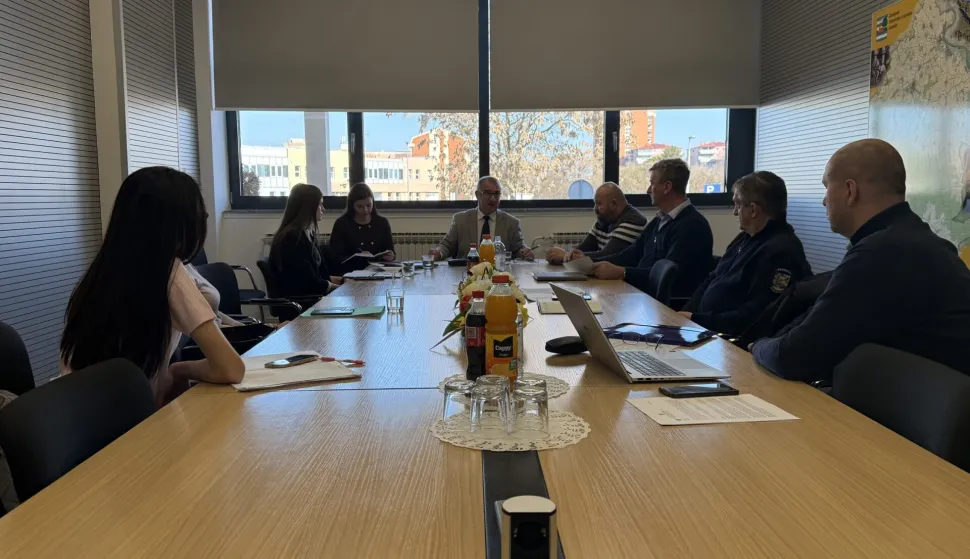 VINKOVCINa 2. sjednici Koordinacijske skupine za provedbu Zakona o za&scaron;titi životinja raspravljalo se o usvajanju prijedloga Programa kontrole populacije napu&scaron;tenih pasa na području VSŽ-a od 2026. do 2030. godine jer u najistočnijoj županiji postoji značajan broj napu&scaron;tenih pasa u ruralnim i urbanim područjima. Ovaj strate&scaron;ki dokumentVELJAČA 2026.