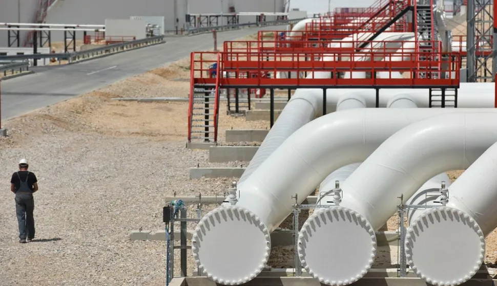 Jo&scaron; 60 danaMain Headline:JANAF-u produljena licenca za transport nafte NIS-uLines of Text: