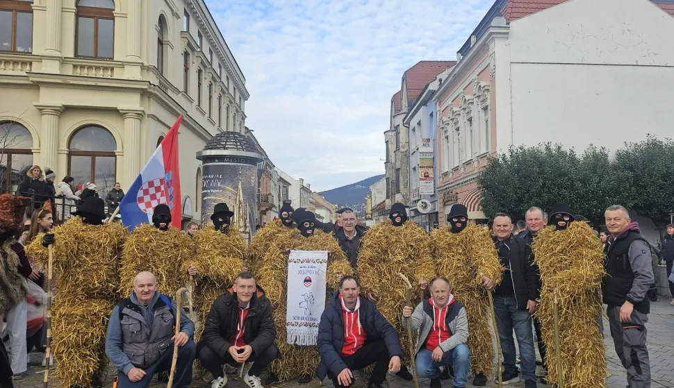 Josipovački medvjedi od slame odu&scaron;evili na pokladama u slovačkoj NitriVrljača 2026.