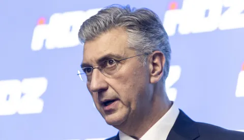 Zagreb, 2.2..2026 - Zajednička sjednica Predsjedni&scaron;tva i Nacionalnog odbora HDZ-a. Na slici Andrej Plenković daje izjavu za medije nakon sjednice.Foto Hina/ Dario GRZELJ/ dag