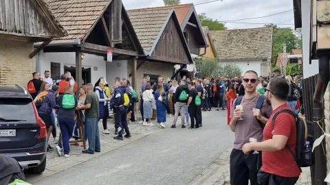 Realiziran prekogranični projekt: U Katoličkom surduku zasvijetlit će rasvjeta