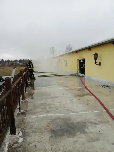 Požar sale za svatove u Grabarju kod Kutjeva