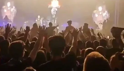 SARAJEVO, 16. veljače 2026. (Hina) - Veleposlanica Izraela u Bosni i Hercegovini o&scaron;tro je prosvjedovala zbog organiziranja koncerata Marka Perkovića Thompsona u &Scaron;irokom Brijegu pro&scaron;log tjedna, ocijeniv&scaron;i kako su ti događaji poslužili za &scaron;irenje mržnje i veličanje neprihvatljive ideologije nacizma.