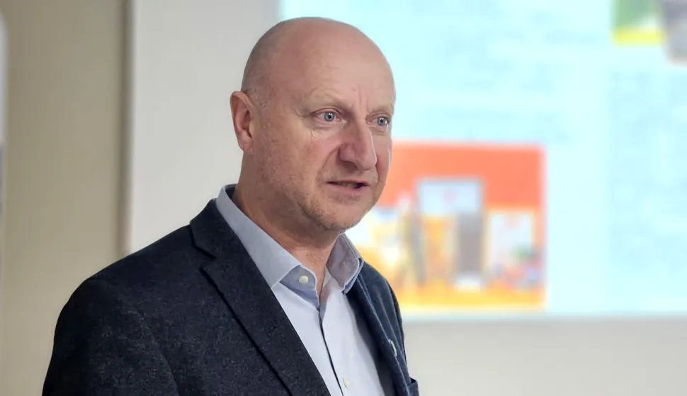 Donja Stubica, 08.01.2025. - Krapinsko-zagorska županija i dalje je lider kontinentalnog turizma, a pro&scaron;la je turistička godina bila bolja od rekordne 2023., nagla&scaron;eno je u srijedu u Termama Jezerčica u Donjoj Stubici, uz napomenu da je broj dolazaka gostiju bio 6,34 posto veći, a broj noćenja 6,77 posto veći nego godinu ranije. Na fotografiji župan i predsjednik Turističke zajednice KZŽ Željko Kolar.foto HINA/ Sini&scaron;a KALAJDŽIJA/ ml