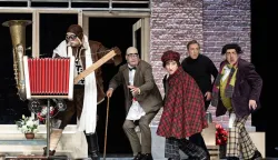 Zagreb, 14.09.2025 - Kultni strip Alan Ford, koji je obilježio mladost i humor generacija, uskoro će premijerno zaživjeti na sceni Satiričkog kazali&scaron;ta Kerempuh u režiji Marija Kovača poznatog po strasti prema pop-kulturi i stripovskoj estetici, kojemu je, kako sam ističe, ova predstava bila davna želja. Na slici scena sa kostimirane probe predstave "Alan Ford", Domagoj Ivanković (Grunf), Borko Perić (Jeremija), Matija &Scaron;akoronja (Bob Rock), Luka Petru&scaron;ić (Alan Ford), Hrvoje Kečke&scaron; (Debeli &scaron;ef).foto HINA/ Damir SENČAR/ ds