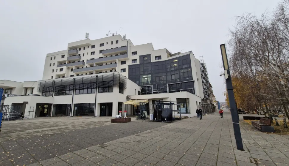 U Belom Manastiru HZMO ima 62 stana - čak 37 ih je prazno