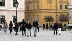 Osijek, 11. 02. 2026., slobodnjaci, slobodnjak, Tvrđa, Trg sv. Trojstva; učenik; učenici; student; studenti; veliki odmor; &scaron;kola; fakultet, ilustracijaSNIMIO BRUNO JOBST