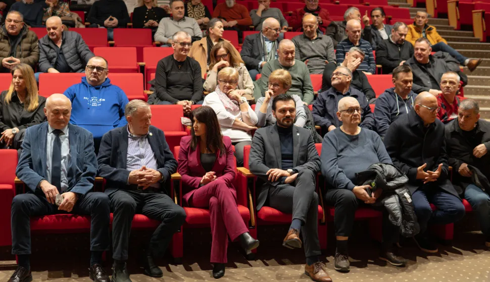 Osijek, 19. 2. 2026., Dokumentarni film Jakova Sedlara Hrvati BiH i HVO u stvaranju hrvatske države Ilija Vrljić; Nata&scaron;a Trami&scaron;ak; Dragan Vulin; Anto Đapić; dokumentarni film; Jakov Sedlar; dokumentarac; projekcija; Vikarijat; film