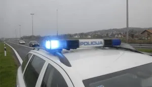 Jurcao brzinom 130 km/h većom od dozvoljene, policija, ilustracija