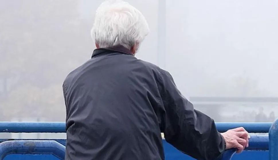 25.10.2015., Zagreb - Grad se jutros probudio obavijen jesenjom maglom. Dubrovacka avenija. Photo: Tomislav Miletic/PIXSELL------2 cb slbra