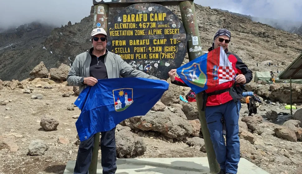 Planinarsko dru&scaron;tvo "Krndija" Na&scaron;ice, Elvis Markovčić, Tihomir Kolembus, Uhuru Peak, Kilimanjaro