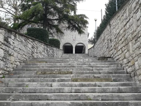 Srednja &scaron;kola Buje