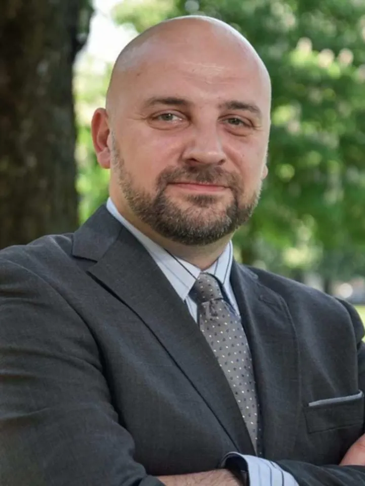 MAGAZIN DENIS AVDAGIC ZAGREBPRIVATNIALBUM