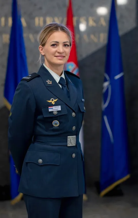Bojnica Antonija Trupinić, vojna pilotkinja, Hrvatsko ratno zrakoplovstvo