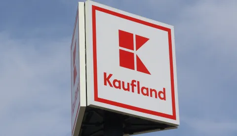 Osijek, 14. 10. 2025, Kaufland Retfala, obilazak Kauflanda pred sutra&scaron;nje otvorenje. Reklama, logo, ilustracija.snimio GOJKO MITIĆ