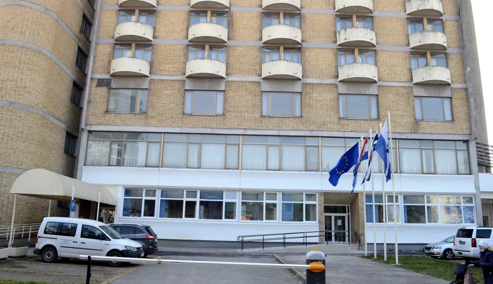 osijek, 4 oujka 2022, 11,00sati, hotel mursa, otvorenje obnovljenih prostora regionalnog centra za branitelje, branitelji, centar, novinar darko pejićsnimio zdenko pu&scaron;ić