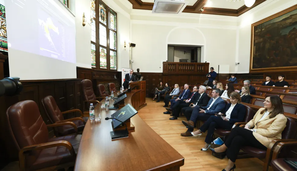 Zagreb, 26.02.2026. - U organizaciji Hrvatske gospodarske komore (HGK) održava se okrugli stol "Kako sačuvati realnu vrijednost novca u izazovnim vremenima". foto HINA/ Lana SLIVAR DOMINIĆ/ lsd