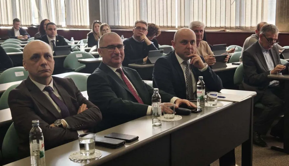 Skup&scaron;tina VSŽ-afoto: VSŽ