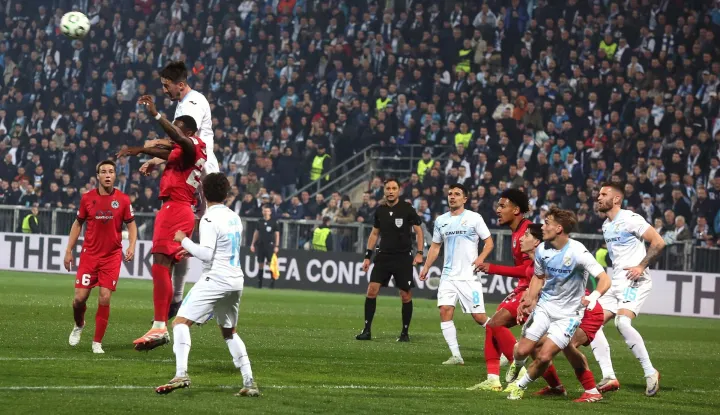 Rijeka,16.02.20286.- Na stsdionu Rujevica uzvratnu utakmicu playoffa nogometne Konferencijske lige igraju Rijeka i Omonoia FC.