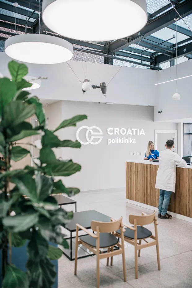 U dijagnostici ozljeda koljena danas se najpouzdanijom metodom smatra magnetska rezonancija, a kako zapravo izgleda proces procjene i kada se MR treba učiniti, poja&scaron;njava Anton Jurić, dr. med., specijalist radiologije iz Croatia Poliklinike u Osijeku. 