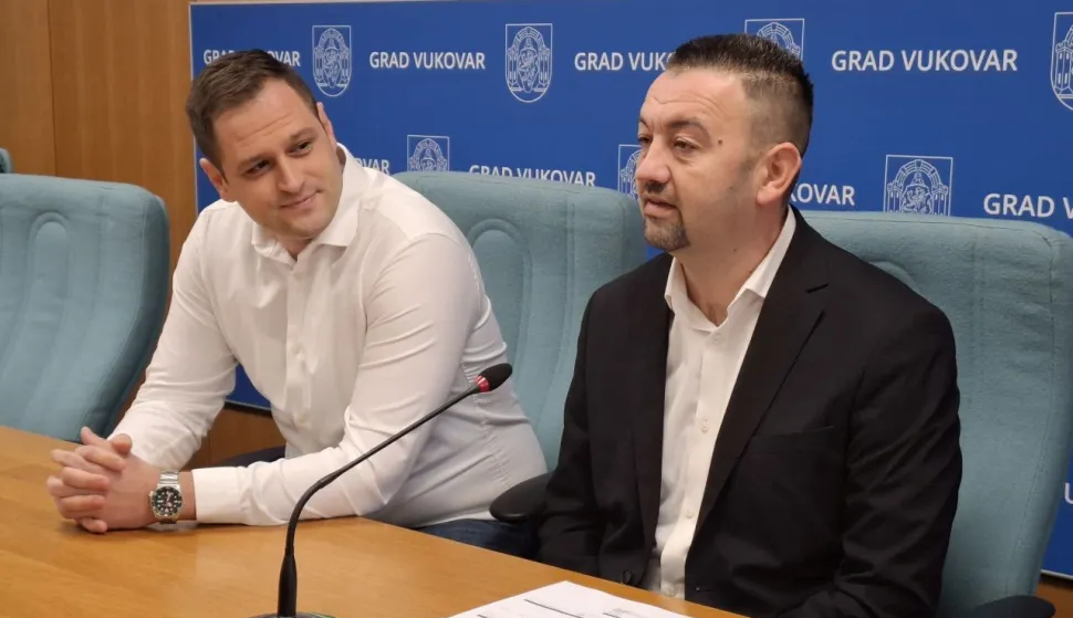 Presica o uvođenju restriktivnih mjera u Vukovaru- dogradonačelnik Filip Su&scaron;ac- gradonačelnik Marijan Pavliček