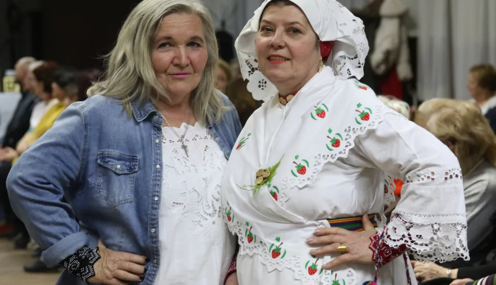 /Foto/ Jeans i no&scaron;nje - Uspje&scaron;an spoj iz modnoga labosa