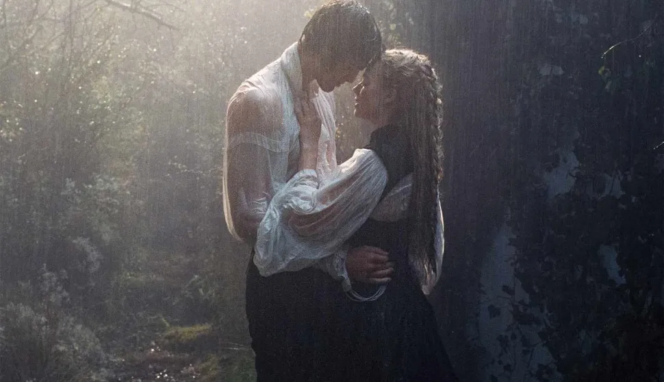 MAGAZINJacob Elordi and Margot Robbie in 'Wuthering Heights'.Credit: Warner Bros. Pictures