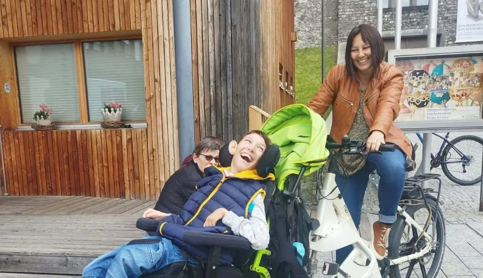 VUKOVAR - Viktorija Matin predsjednica Vukovarskh leptirića i sin Leo