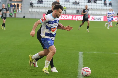 Osijek, 28. 02. 2026, Opus Arena, nogomet, Osijek - Vukovar, SuperSport HNL 25/26. Domagoj Bukvić (39)snimio GOJKO MITIĆ