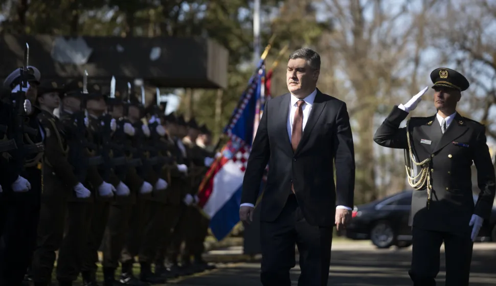 Zagreb, 25.02.2026 - Predsjednik Republike i vrhovni zapovjednik OSRH Zoran Milanović sudjelovao je na svečanom obilježavanju 26. obljetnice ustrojavanja Počasno-za&scaron;titne bojne u vojarni "1. Hrvatski gardijski zbor". Na fotografiji Zoran Milanović.foto HINA/ Daniel KASAP/ dk