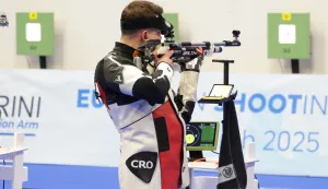 Brončano odličje za pu&scaron;ku tercet