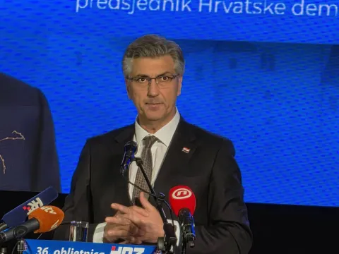 Vara?din, 2.3.2026.- Predsjednik Vlade i HDZ-a Andrej Plenkovi? sudjelovao je na obilje?avanju 36. obljetnice utemeljenja Hrvatske demokratske zajednice (HDZ) Vara?dinske ?upanije. foto HINA/ Sini?a KALAJD?IJA/ ua