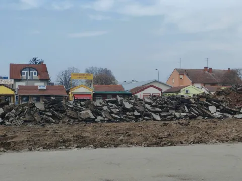 VINKOVCIPočeli su radovi na rekonstrukciji vinkovačke tržnice4. ožujka 2026.