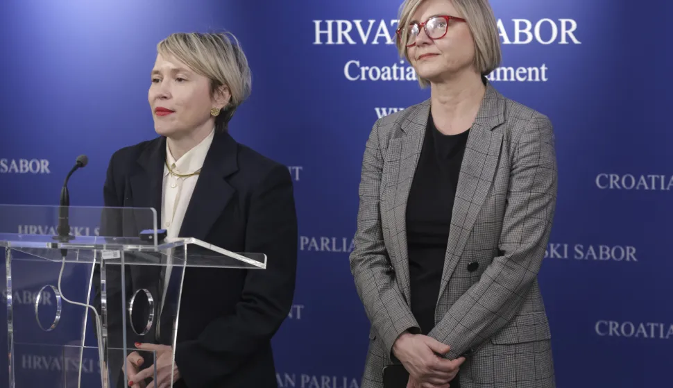 Zagreb, 04.03.2026 - Hrvatski sabor, konferencija za medije Kluba zastupnika Možemo. Na fotografiji Ivana Kekin, Sandra Benčić.foto HINA/ Admir BULJUBA&Scaron;IĆ/ abu