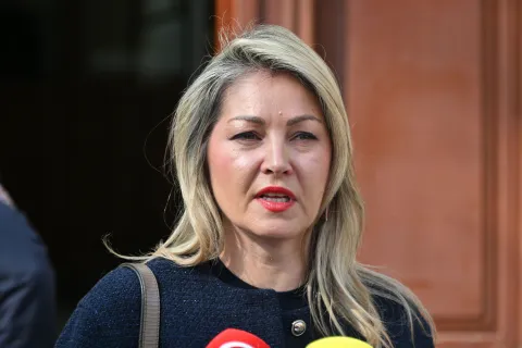 Vinkovci, 04.03.2026. - Na Općinskom sudu u Vinkovcima nastavak suđenja biv&scaron;em ministru obrane Mariju Banožiću za izazivanje prometne nesreće u kojoj je jedna osoba smrtno stradala. Na fotografiji Ksenija Vržina.foto HINA/ Gordan PANIĆ/ gp