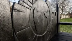 Keith Flint memorijalna klupa