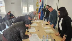 Potpisivanje ugovora između Općine Nijemci i poljoprivrednika 