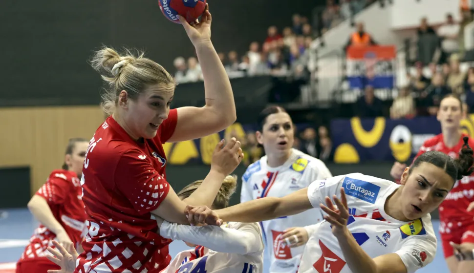 Bjelovar, 5.3.2026.- Kvalifikacijska utakmica za Europsko prvenstvo rukometa&scaron;ica Hrvatska - Francuska. Na slici Klara Birtić.Foto Hina/ Dario GRZELJ/ dag