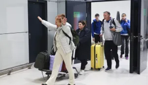 Zagreb, 06.03.2026. - Zrakoplov&nbsp;Croatia Airlinesa sa 157 hrvatskih državljana&nbsp;koji su zapeli u Dubaiju zbog rata na Bliskom istoku,&nbsp;sletio je u petak rano ujutro u Zagreb. foto HINA/ Lana SLIVAR DOMINIĆ/ lsd