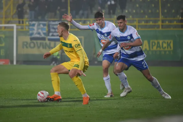06.03.2026., Pula - U 25. kolu SuperSport Prve HNL, NK Istra 1961 ugostila je NK Osijek. Emil Frederiksen, Ivano Kolarik i Vladan Bubanja Photo: Sasa Miljevic/PIXSELL