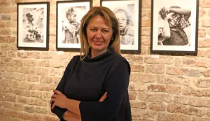 Osijek, 07. 03. 2026, Galerija Waldinger, Tvrđa. Izložba fotografja Emice Elveđi, Srce za Afriku. Croatian Woman Network i Vulin.... Autorica Emica Elveđi.snimio GOJKO MITIĆ