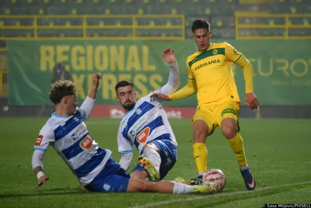 06.03.2026., Pula - U 25.kolu SuperSport Prve HNL, NK Osijek slavio protiv domacina NK Istre 1961 s 0:1. Anton Matkovic, Arnel Jakupovic i Niko Sepic Photo: Sasa Miljevic/PIXSELL