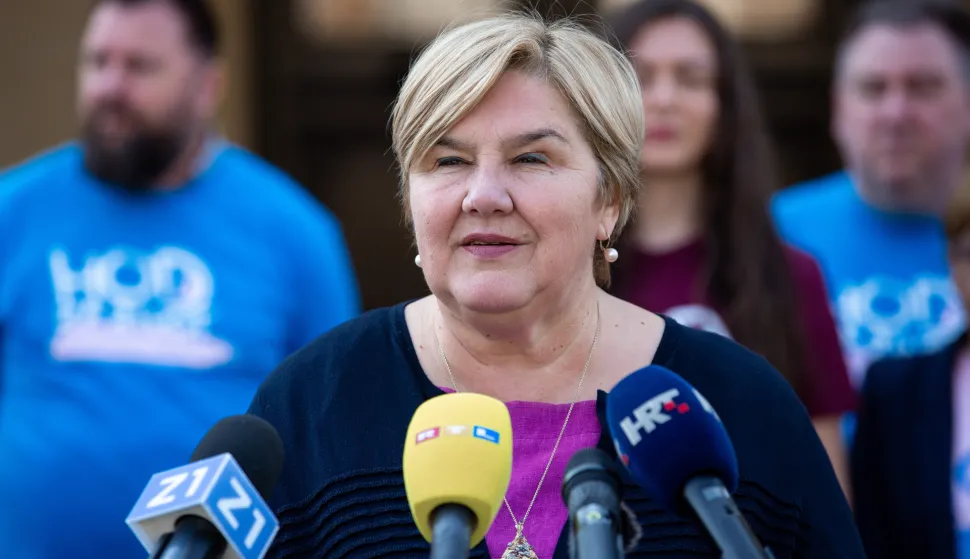 Hod za život, obitelj i Hrvatsku održali su konferenciju za medije na kojoj su čestitati Međunarodni dan žena svim ženama, a osobito onima koje, unatoč brojnim pritiscima i izostanku konkretne podr&scaron;ke i pomoći, uspje&scaron;no usklađuju obiteljski i poslovni život. Na fotografiji Željka Markić.foto HINA/ Luka &Scaron;ANGULIN/ l&scaron;.