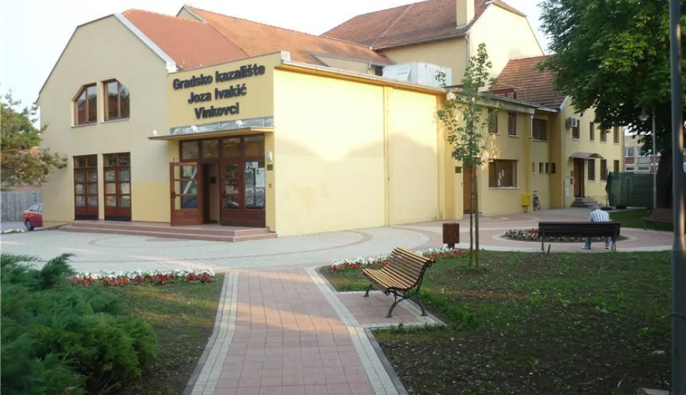 Gradsko kazali&scaron;te Joza Ivakić Vinkovci
